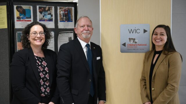 CLC's Kathy Zeisel (left) and Jen Masi (right) with American Bar Association President, Bob Carlson